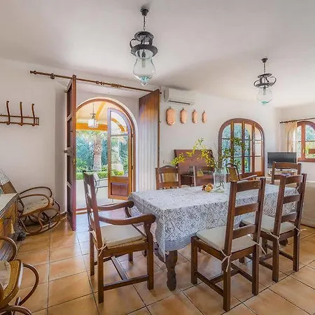 Villa Vista Alegre